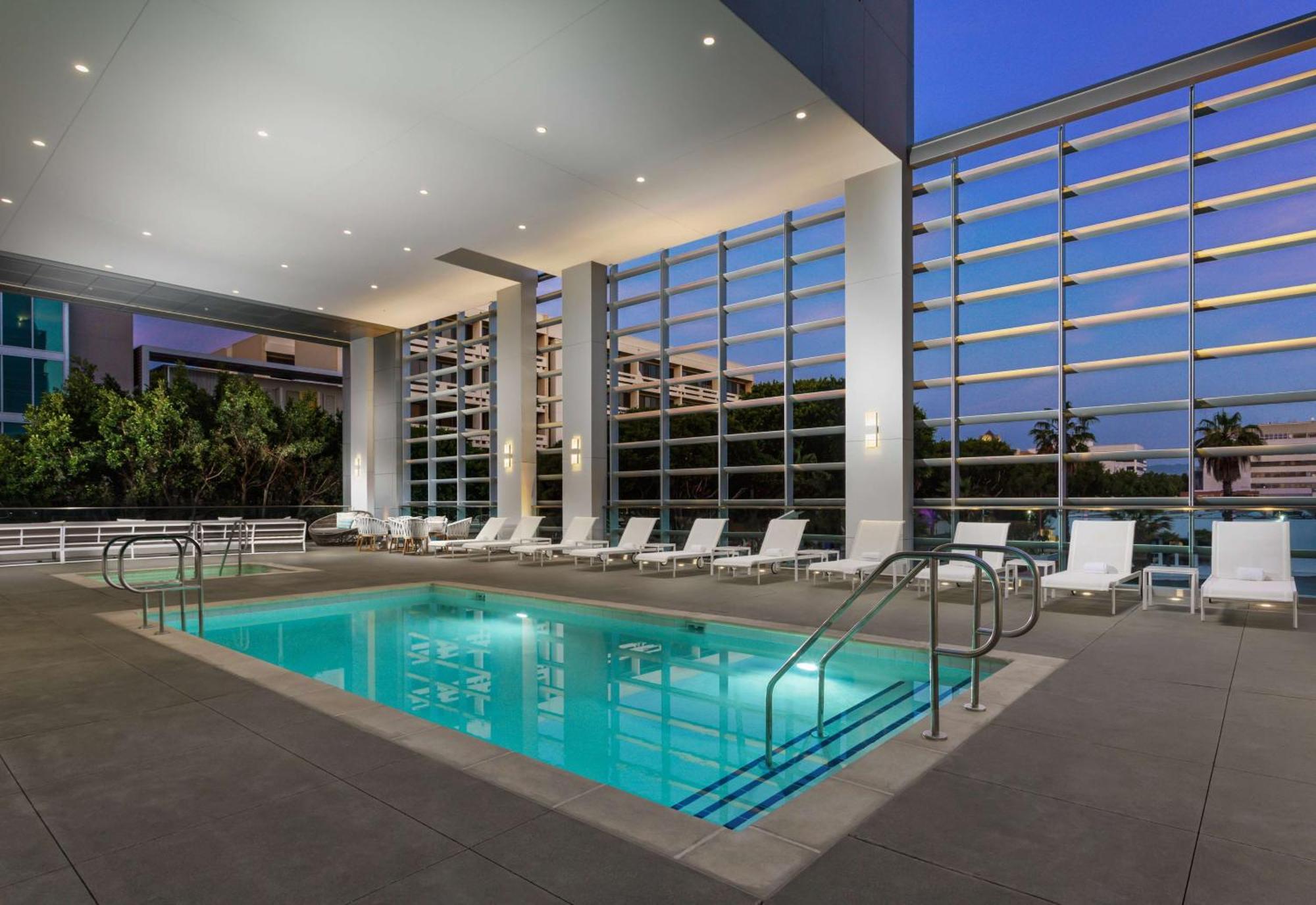 Hampton Inn & Suites Santa Monica Buitenkant foto